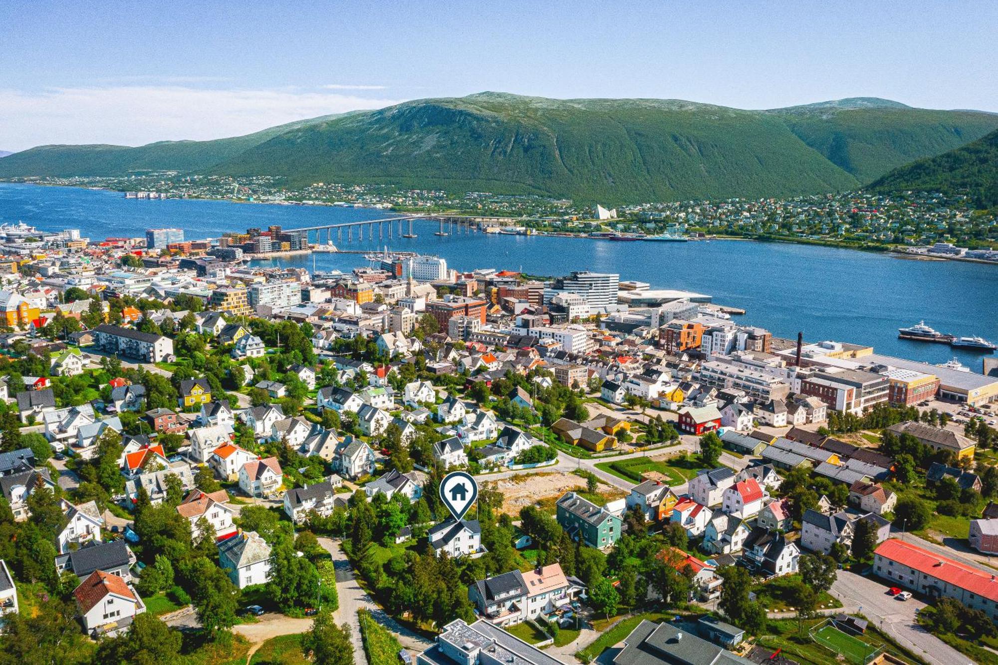 Historical Villa & Green Sanctuary In City Center Tromsø Exteriör bild